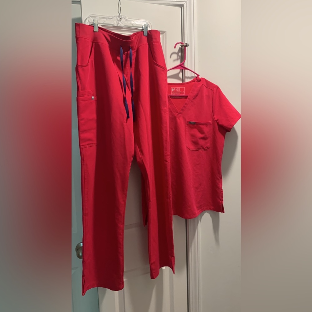 Figs Kade Cargos Ultra Rose Large TALL